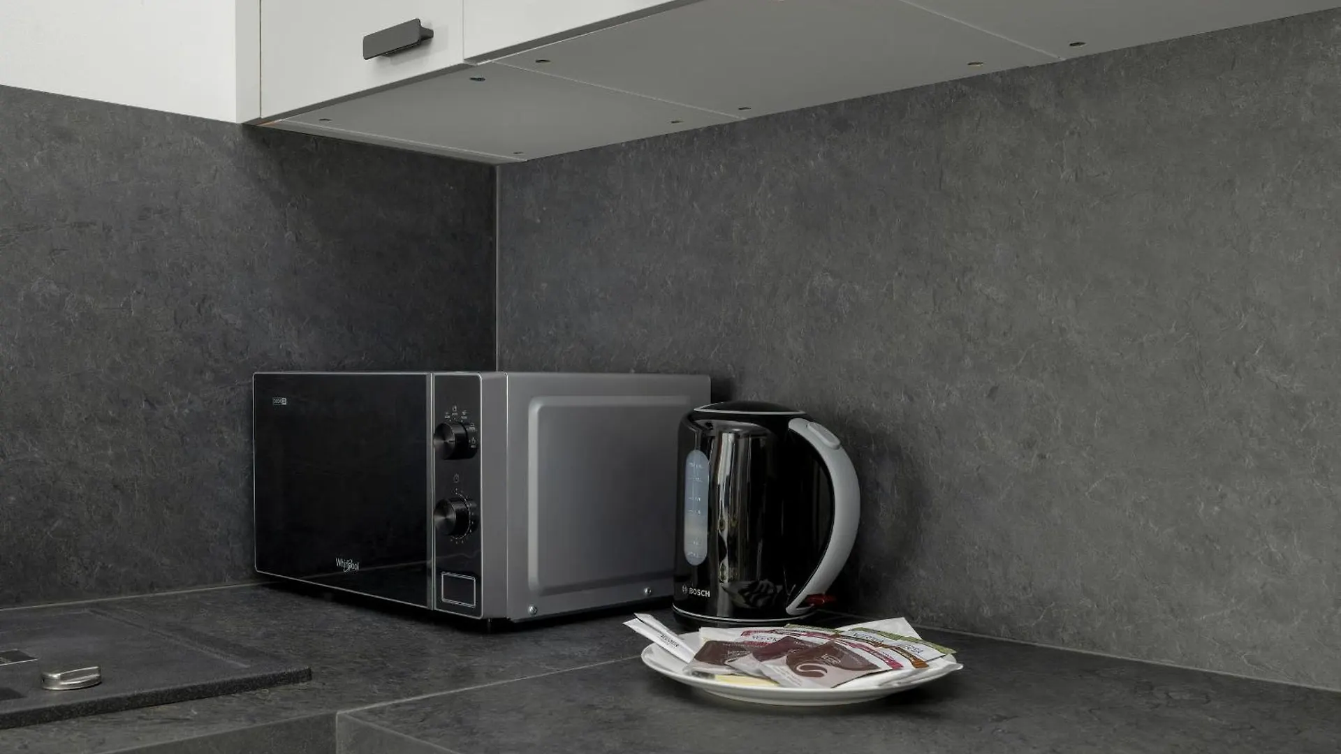Exclusive And Modern Grey Apartment With Furnished Balcony In Kolobrzeg By Noclegi Renters Poland